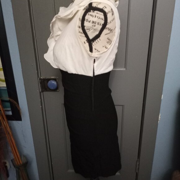 Ruby Rox. Dress - Picture 3 of 7